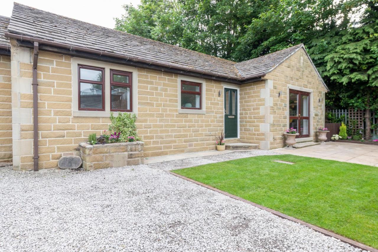 Large 2-Bedroom Bungalow Near Airedale Hospital, Keighley, Convenient Location With Parking Steeton Ngoại thất bức ảnh
